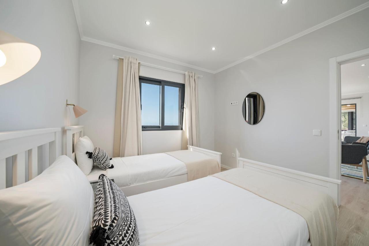 Felicidade Rocha By An Island Villa